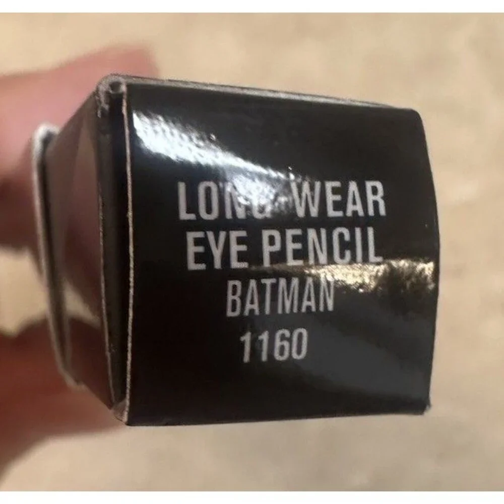 IL MAKIAGE Long-Wear Eye Pencil ~ BATMAN ~ 1.2g / .04 Oz Full Size NEW IN BOX